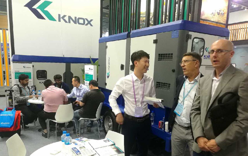 Live report of exhibition | President of KIPOR Group Xiao Henglin a